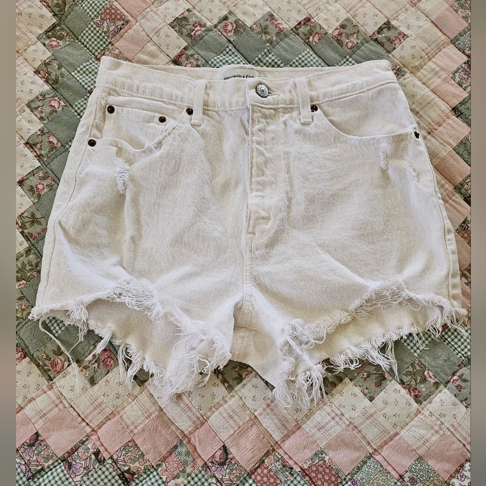 Abercrombie & Fitch 'Curve Love' White Distressed High Rise Mom Shorts